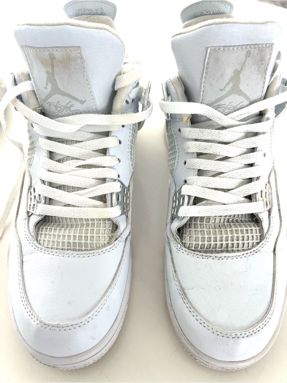 Jordan Men's White and Light Gray Retro Basketball Sneakers